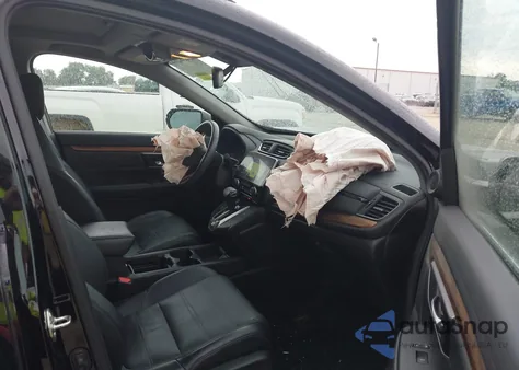 2018 Honda Cr-V Touring z USA, uszkodzony, nr VIN 7FARW1H95JE054478